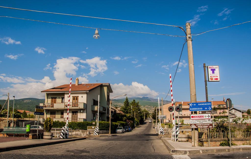Casa Holiday Sea Etna Di Enza Linguaglossa Luaran gambar