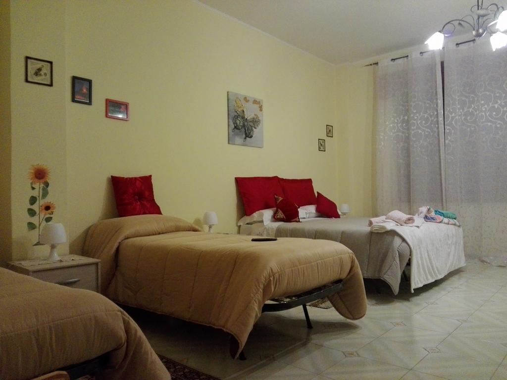 Casa Holiday Sea Etna Di Enza Linguaglossa Luaran gambar