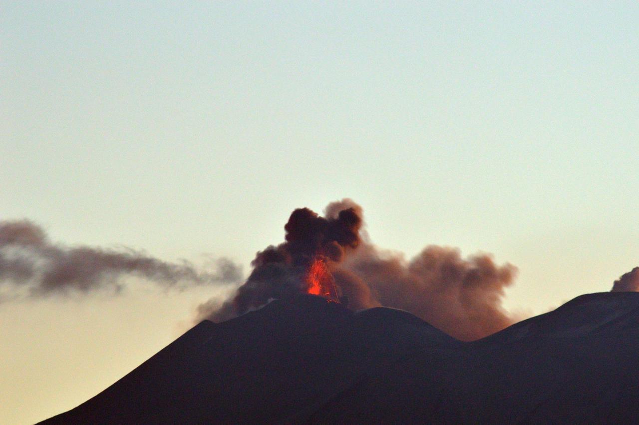 Casa Holiday Sea Etna Di Enza Linguaglossa Luaran gambar