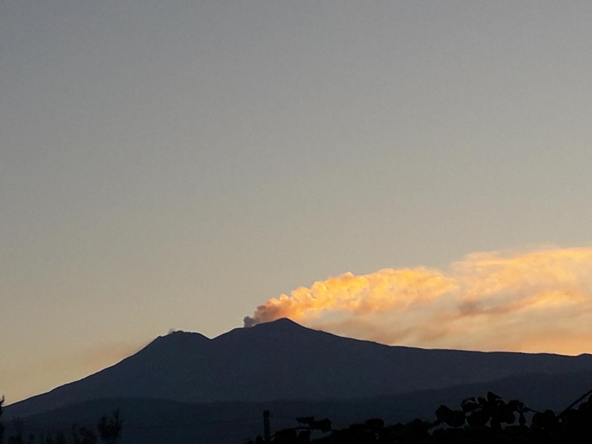 Casa Holiday Sea Etna Di Enza Linguaglossa Luaran gambar